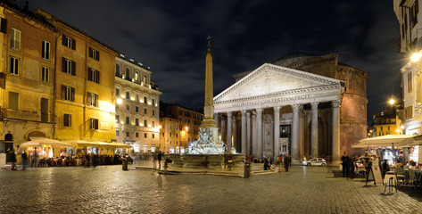 Obraz na płótnie Canvas Plac rundy, Pantheon, Rzym