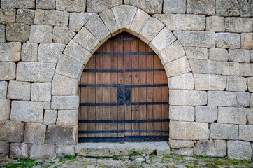 Fototapeta na wymiar Średniowieczna brama zamku