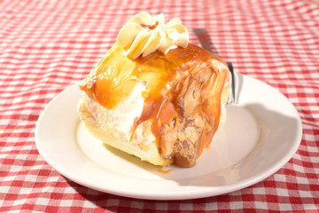 dulce cake slice