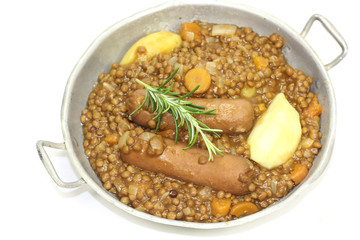 saucisses et lentilles
