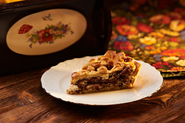 Nut torte