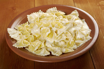 Farfalle pasta