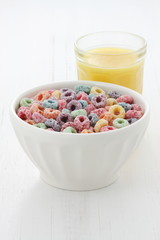 Delicious kids cereal loops with a fruit flavor