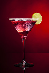 Roter Cocktail
