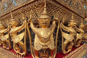 Fototapeta na wymiar Bangkok Świątynia Szmaragdowego Buddy
