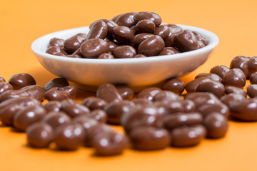 chocolate raisins