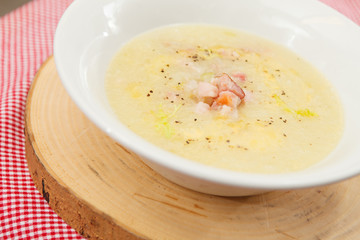 cream soup with bacon