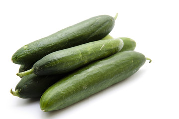 Grüne Salatgurken