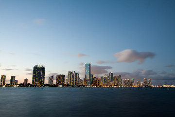 Fototapeta premium Śródmieście MIami Tuż przed zachodem słońca