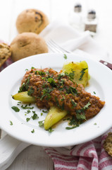 Green peppers with tomato sauce