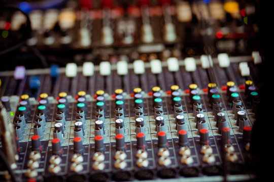 รูปภาพCd-Player – เลือกดูภาพถ่ายสต็อก เวกเตอร์ และวิดีโอ538 | Adobe Stock