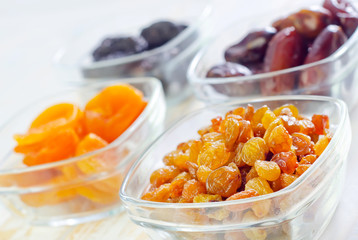 dried apricots, raisins and dates