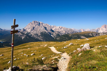 Wanderweg - Dolomiten - Alpen