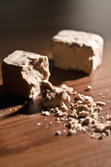 Hefe (yeast)