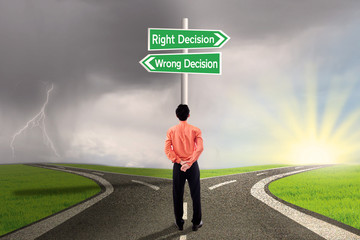 Businessman choose right or wrong decision