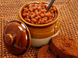 Baked Beans And Brown Bread Setting