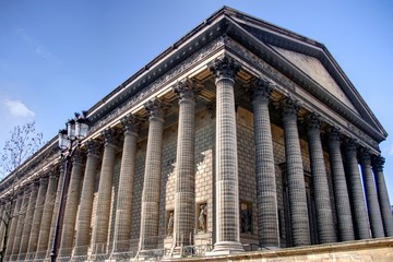 Naklejka premium eglise de la madeleine à paris