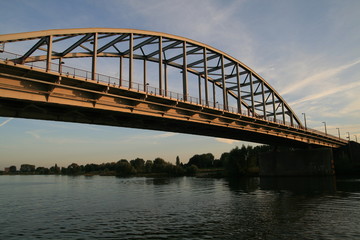 Naklejka na ściany i meble Holenderski most w Arnhem