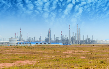Fototapeta na wymiar gas processing factory. landscape with gas and oil industry