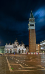 Naklejka premium Piazza San Marco di Notte