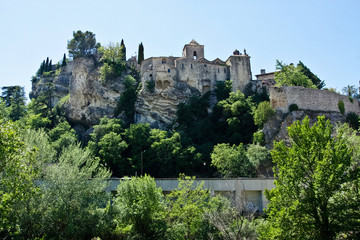 Obraz premium View of Vaison-la-Romaine