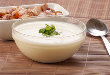 Cream of potato with herbs