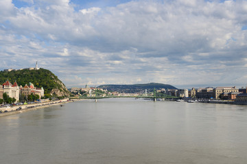 Fototapeta na wymiar Budapest from Danube
