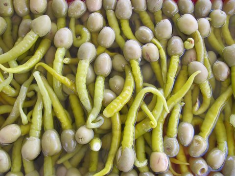 Aceitunas gordal con guindilla.