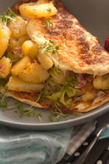 Bauernfrühstück mit frischen Kräutern