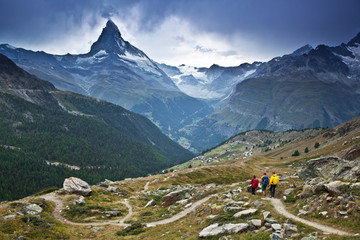 Switzerland - Matterhorn view hikers - 50825583
