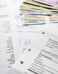 Obraz premium Zahlung Rechnung Gelschein