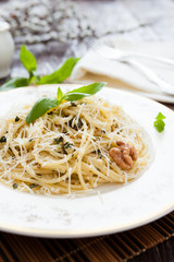 pasta with spinach and peanut sauce