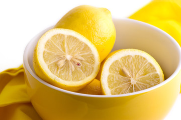 Half  lemon in bowl