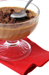 Crème au chocolat et pépites de chocolat