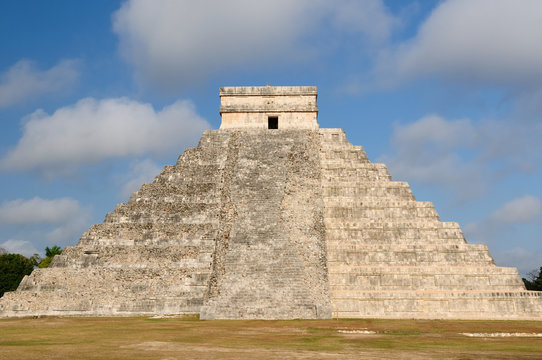 Chichen Itza Maya ruins in Mexico