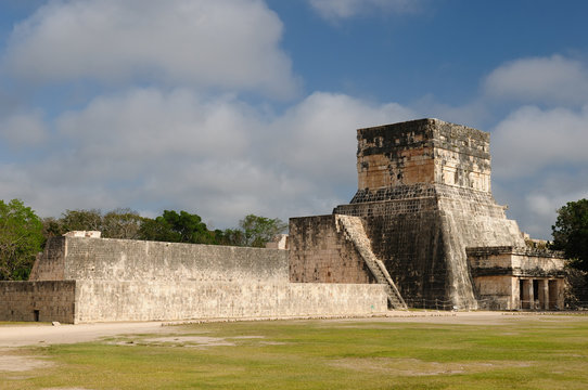 Chichen Itza Maya ruins in Mexico