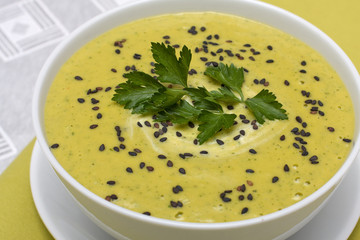 Spinach cream soup