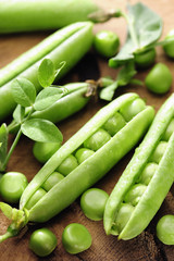 Fresh green peas