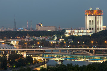 Fototapeta na wymiar Akademia Nauk i Shukhov Wieża z tarasem widokowym