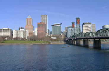 Fototapeta na wymiar Portland Oregon skyline i rzeki.