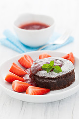 frischer Schokoladenkuchen