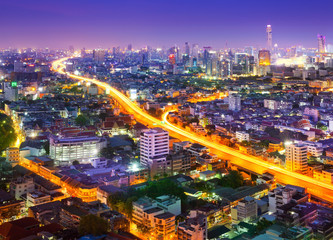 Obraz premium Traffic in modern city at night, Bangkok Thailand