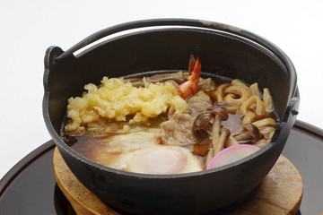 海老天入り鍋焼きうどん
