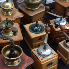 Braderie - Moulins &agrave; caf&eacute;