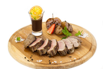 Ломти сочной буженины