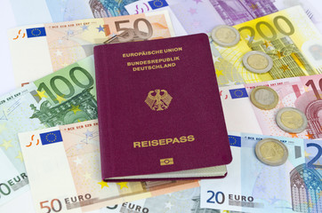 Reisekosten: Geld und Reisepass
