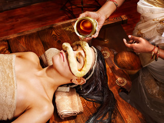 Woman having mask at ayurveda spa. - obrazy, fototapety, plakaty