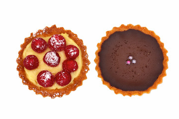 tarte au framboises et tarte au chocolat