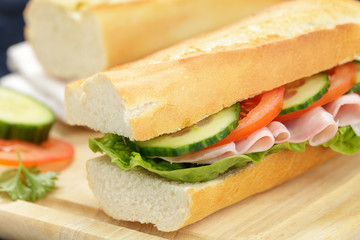 Baguette mit Schinken