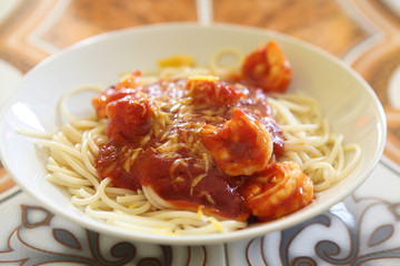 spaghetti with shrimp